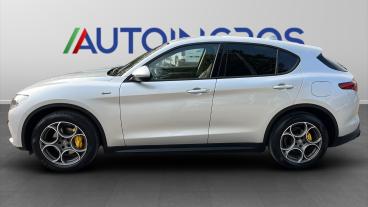 ALFA ROMEO CERTIFIED Alfa Romeo Stelvio 2020 2.2 T Sprint Q4 190cv Auto Usata - Suv Diesel Grigio - Borgaro Torinese - 2407880_2