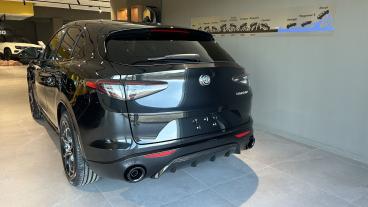 ALFA ROMEO CERTIFIED Alfa Romeo Stelvio 2.2 Turbodiesel 160 Cv At8 Rwd Veloce Usata - Suv Diesel Nero - Benevento - 2411776_5
