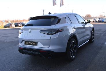 ALFA ROMEO CERTIFIED Alfa Romeo Stelvio 2023 2.2 T Veloce Q4 210cv Auto Usata - Suv Diesel Bianco - Desenzano Del Garda - 2425883_3
