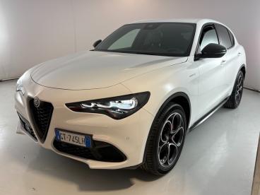 ALFA ROMEO CERTIFIED Alfa Romeo Stelvio 2023 2.2 T Veloce Q4 210cv Auto Usata - Suv Diesel Bianco - Parma - 2431608_1