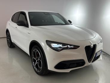 ALFA ROMEO CERTIFIED Alfa Romeo Stelvio 2023 2.2 T Veloce Q4 210cv Auto Usata - Suv Diesel Bianco - Parma - 2431608_3
