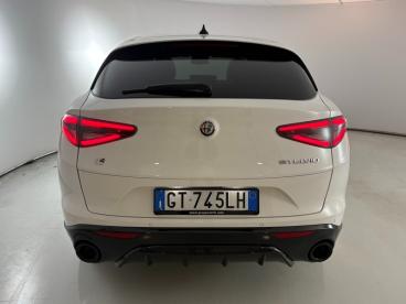 ALFA ROMEO CERTIFIED Alfa Romeo Stelvio 2023 2.2 T Veloce Q4 210cv Auto Usata - Suv Diesel Bianco - Parma - 2431608_5