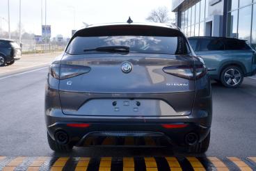 ALFA ROMEO CERTIFIED Alfa Romeo Stelvio 2023 2.2 T Veloce Q4 210cv Auto Usata - Suv Diesel Nero - Desenzano Del Garda - 2431618_4