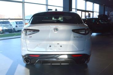 ALFA ROMEO CERTIFIED Alfa Romeo Stelvio 2023 2.2 T Veloce Q4 210cv Auto Usata - Suv Diesel Bianco - Desenzano Del Garda - 2431620_4