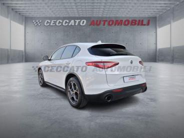 ALFA ROMEO CERTIFIED Alfa Romeo Stelvio 2.2 T Sprint Q4 190cv Auto Usata - Suv Diesel Bianco - Padova - 2433949_3