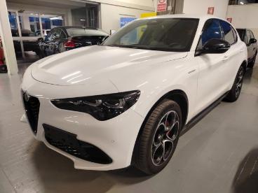 SPOTICAR Alfa Romeo Stelvio 2.2 Turbodiesel 210 Cv At8 Q4 Veloce Usata - Suv Diesel Bianco - Cesena - 502435997_1