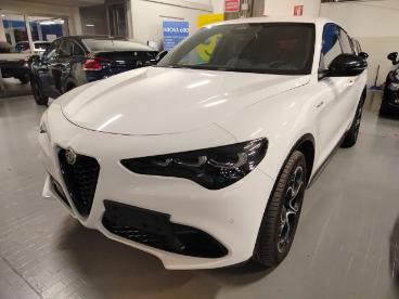 SPOTICAR Alfa Romeo Stelvio 2.2 Turbodiesel 210 Cv At8 Q4 Veloce Usata - Suv Diesel Bianco - Cesena - 502435997_3