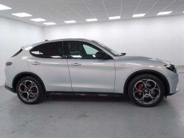 ALFA ROMEO CERTIFIED Alfa Romeo Stelvio 2.2 T Veloce Q4 210cv Auto Usata - Suv Diesel Argento - Cuneo - 2436825_4