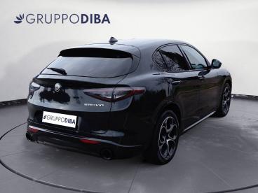 ALFA ROMEO CERTIFIED Alfa Romeo Stelvio 2023 2.2 T Veloce Rwd 160cv Auto Usata - Suv Diesel Nero - Rimini - 2438533_5
