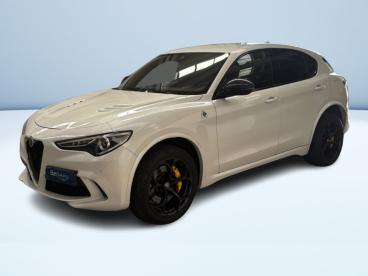 ALFA ROMEO CERTIFIED Alfa Romeo Stelvio 2.9 V6 Quadrifoglio Q4 510cv Auto Usata - Suv Benzina Bianco - Saronno - 2442654_1