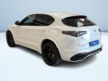 ALFA ROMEO CERTIFIED Alfa Romeo Stelvio 2.9 V6 Quadrifoglio Q4 510cv Auto Usata - Suv Benzina Bianco - Saronno - 2442654_5