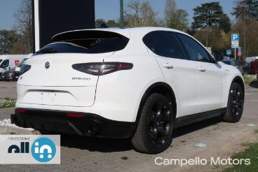 ALFA ROMEO CERTIFIED Alfa Romeo Stelvio 2.2 Turbo Diesel 210cv At8 Q4 Veloce Usata - Suv Diesel Bianco - Mestre - 2446786_3