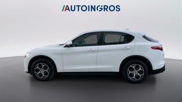 ALFA ROMEO CERTIFIED Alfa Romeo Stelvio 2022 2.2 T Super Business Q4 190cv Auto Usata - Suv Diesel Bianco - Borgaro Torinese - 2448429_2