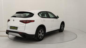 ALFA ROMEO CERTIFIED Alfa Romeo Stelvio 2022 2.2 T Super Business Q4 190cv Auto Usata - Suv Diesel Bianco - Borgaro Torinese - 2450439_5