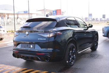 ALFA ROMEO CERTIFIED Alfa Romeo Stelvio 2023 2.2 T Veloce Q4 210cv Auto Usata - Suv Diesel Grigio - Desenzano Del Garda - 2451572_3