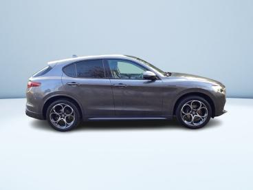 ALFA ROMEO CERTIFIED Alfa Romeo Stelvio 2.2 T Veloce Ti Q4 210cv Auto Usata - Suv Diesel Grigio - Saronno - 2452974_4