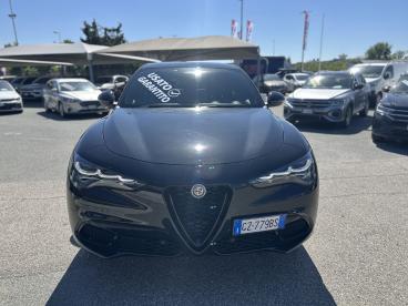 ALFA ROMEO CERTIFIED Alfa Romeo Stelvio 2.2 Td 210 Cv Veloce At8 Q4 Usata - Suv Diesel Nero - Grugliasco - 2456012_2