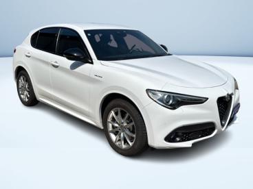 ALFA ROMEO CERTIFIED Alfa Romeo Stelvio 2.2 T Veloce Q4 210cv Auto Usata - Suv Diesel Bianco - Saronno - 2458391_3