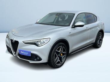 ALFA ROMEO CERTIFIED Alfa Romeo Stelvio 2.2 T Sprint Q4 190cv Auto Usata - Suv Diesel Argento - Saronno - 2463458_1