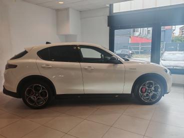 ALFA ROMEO CERTIFIED Alfa Romeo Stelvio 2.2 Td 210 Cv Veloce At8 Q4 Usata - Suv Diesel Bianco - Grugliasco - 2464177_2