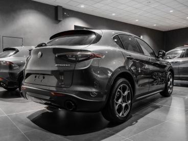 ALFA ROMEO CERTIFIED Alfa Romeo Stelvio 2.2 Td 210 Cv Sprint At8 Q4 Usata - Suv Diesel Grigio - Prato - 2468754_2