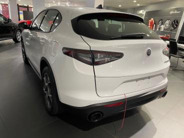 ALFA ROMEO CERTIFIED Alfa Romeo Stelvio 2.2 Td 160 Cv Sprint At8 Rwd Usata - Suv Diesel Bianco - Reggio Emilia - 2469867_4