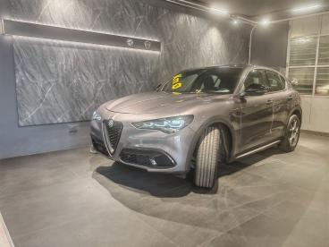 ALFA ROMEO CERTIFIED Alfa Romeo Stelvio 2.2 Td 160 Cv Sprint At8 Rwd Usata - Suv Diesel Grigio - Grugliasco - 2469892_2