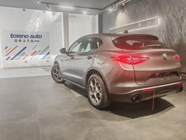 ALFA ROMEO CERTIFIED Alfa Romeo Stelvio 2.2 Td 160 Cv Sprint At8 Rwd Usata - Suv Diesel Grigio - Grugliasco - 2469892_4