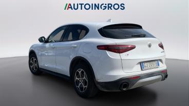 ALFA ROMEO CERTIFIED Alfa Romeo Stelvio 2022 2.2 T Super Business Q4 190cv Auto Usata - Suv Diesel Bianco - Borgaro Torinese - 2482849_3