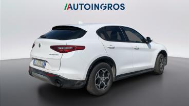 ALFA ROMEO CERTIFIED Alfa Romeo Stelvio 2022 2.2 T Super Business Q4 190cv Auto Usata - Suv Diesel Bianco - Borgaro Torinese - 2482849_5