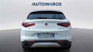 ALFA ROMEO CERTIFIED Alfa Romeo Stelvio 2022 2.2 T Super Business Q4 190cv Auto Usata - Suv Diesel Bianco - Borgaro Torinese - 2482850_4