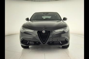 ALFA ROMEO CERTIFIED Alfa Romeo Stelvio 2023 2.2 T Veloce Q4 210cv Auto Usata - Suv Diesel Nero - Desenzano Del Garda - 2482875_2