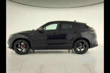 ALFA ROMEO CERTIFIED Alfa Romeo Stelvio 2023 2.2 T Veloce Q4 210cv Auto Usata - Suv Diesel Nero - Desenzano Del Garda - 2482875_3