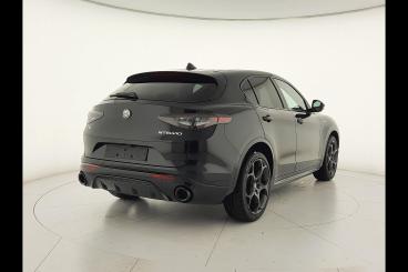 ALFA ROMEO CERTIFIED Alfa Romeo Stelvio 2023 2.2 T Veloce Q4 210cv Auto Usata - Suv Diesel Nero - Desenzano Del Garda - 2482875_4