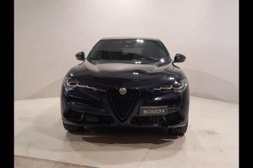 ALFA ROMEO CERTIFIED Alfa Romeo Stelvio 2023 2.2 T Veloce Q4 210cv Auto Usata - Suv Diesel Nero - Desenzano Del Garda - 2482887_2