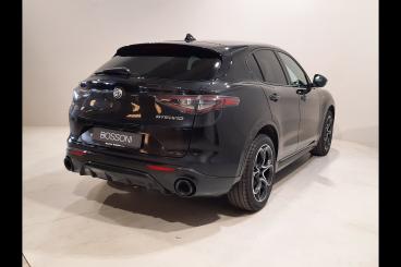 ALFA ROMEO CERTIFIED Alfa Romeo Stelvio 2023 2.2 T Veloce Q4 210cv Auto Usata - Suv Diesel Nero - Desenzano Del Garda - 2482887_4