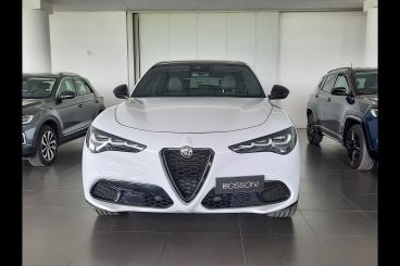 ALFA ROMEO CERTIFIED Alfa Romeo Stelvio 2023 2.2 T Veloce Q4 210cv Auto Usata - Suv Diesel Bianco - Desenzano Del Garda - 2482891_2