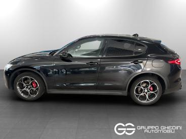 ALFA ROMEO CERTIFIED Alfa Romeo Stelvio 2020 2.2 T Sprint Q4 190cv Auto Usata - Suv Diesel Nero - Bologna - 2483080_2