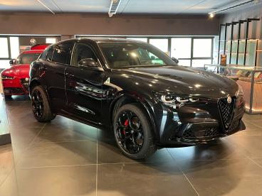 ALFA ROMEO CERTIFIED Alfa Romeo Stelvio V6 520 Cvquadrifoglio Usata - Suv Benzina Nero - Charvensod - 2484080_1