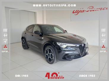 ALFA ROMEO CERTIFIED Alfa Romeo Stelvio 2.9 V6 510cv Quadrifoglio At8 Q4 Tetto Usata - Suv Benzina Nero - Reggio Emilia - 2486330_1