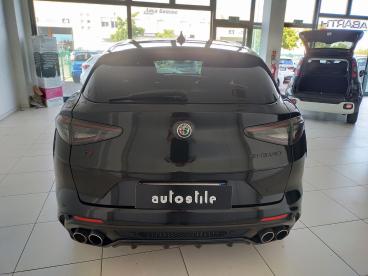 ALFA ROMEO CERTIFIED Alfa Romeo Stelvio 2.9 V6 510cv Quadrifoglio At8 Q4 Tetto Usata - Suv Benzina Nero - Reggio Emilia - 2486330_5
