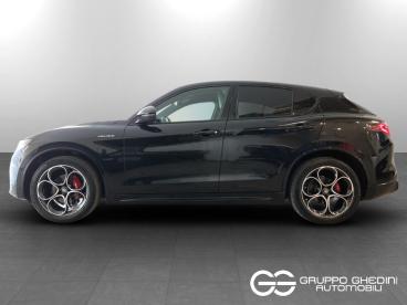 ALFA ROMEO CERTIFIED Alfa Romeo Stelvio 2023 2.2 T Veloce Q4 210cv Auto Usata - Suv Diesel Nero - Bologna - 2490697_2