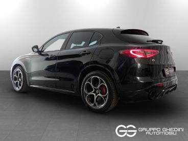 ALFA ROMEO CERTIFIED Alfa Romeo Stelvio 2023 2.2 T Veloce Q4 210cv Auto Usata - Suv Diesel Nero - Bologna - 2490697_3