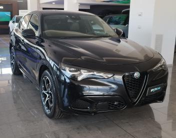 ALFA ROMEO CERTIFIED Alfa Romeo Stelvio 2.2 Td 160 Cv Competizione At8 Rwd Usata - Suv Diesel Nero - Foggia - 2494400_1