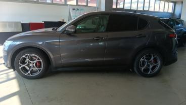 ALFA ROMEO CERTIFIED Alfa Romeo Stelvio 2.2 T Sprint Q4 190cv Auto Usata - Suv Diesel Grigio - Orvieto - 2495909_3