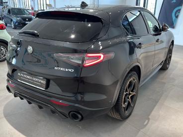 ALFA ROMEO CERTIFIED Alfa Romeo Stelvio 2.2  Intensa 210 Cv  At8 Q4 Usata - Suv Diesel Nero - Bologna - 2496398_4