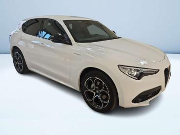 ALFA ROMEO CERTIFIED Alfa Romeo Stelvio 2.2 T Veloce Q4 210cv Auto Usata - Suv Diesel Bianco - Saronno - 2499268_3