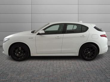 ALFA ROMEO CERTIFIED Alfa Romeo Stelvio 2020 2.2 T Veloce Q4 210cv Auto Usata - Suv Diesel Bianco - Parma - 2501804_2