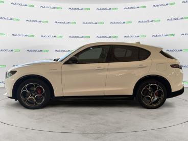 ALFA ROMEO CERTIFIED Alfa Romeo Stelvio 2023 2.2 T Veloce Q4 210cv Auto Usata - Suv Diesel Bianco - Bari - 2504130_4