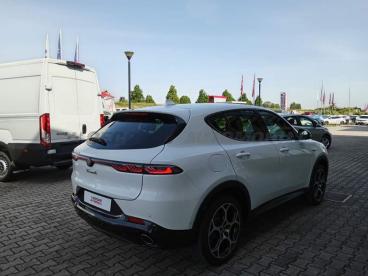 ALFA ROMEO CERTIFIED Alfa Romeo Tonale 1.3 Phev Veloce Q4 280cv At6 Usata - Suv Ibrido Plug-in Bianco - Padova - 2318270_4